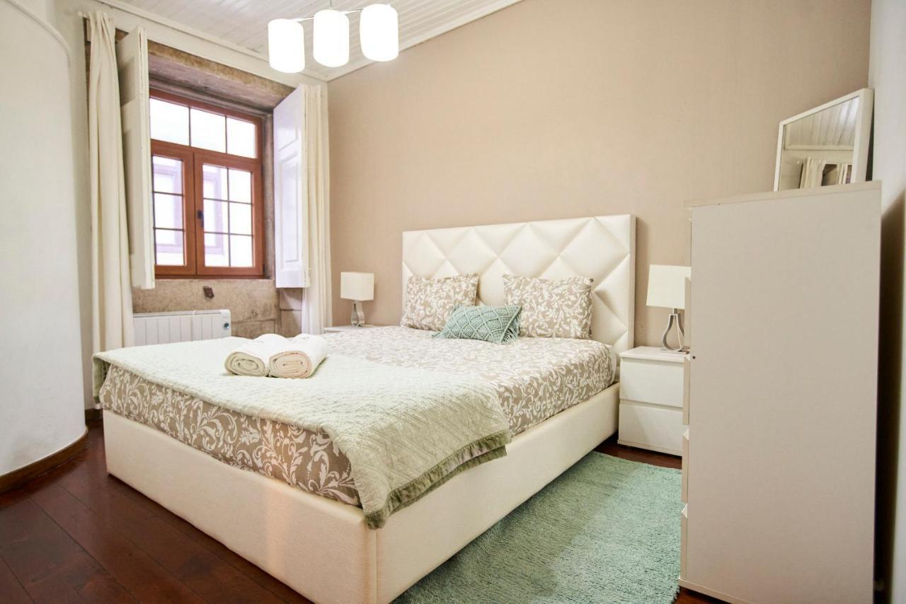 Mercadores Apartment By Jc Porto Bagian luar foto